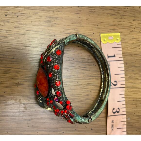 Vintage Costume‎ Bracelet Unique Red Jewel Ribbon Spring Clasp Cuff Wearable Art - Picture 6 of 6